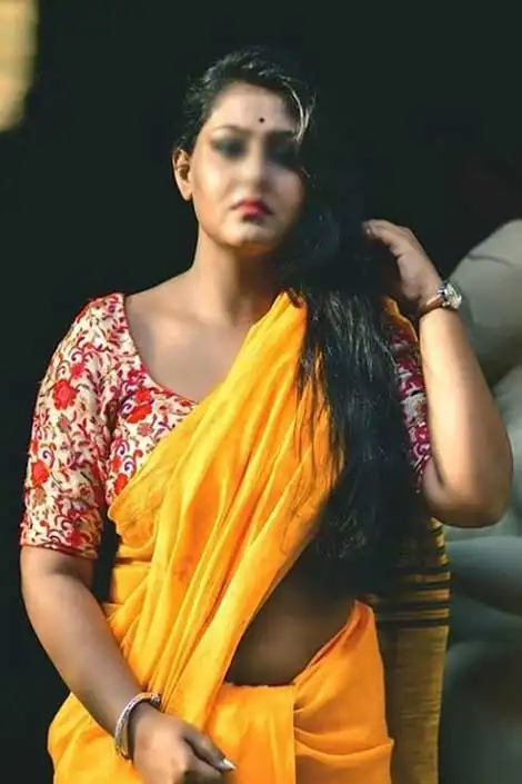 Sapna Mallu Aunty
